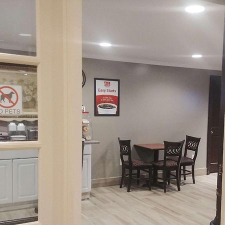 Econo Lodge Milldale - Southington Ngoại thất bức ảnh