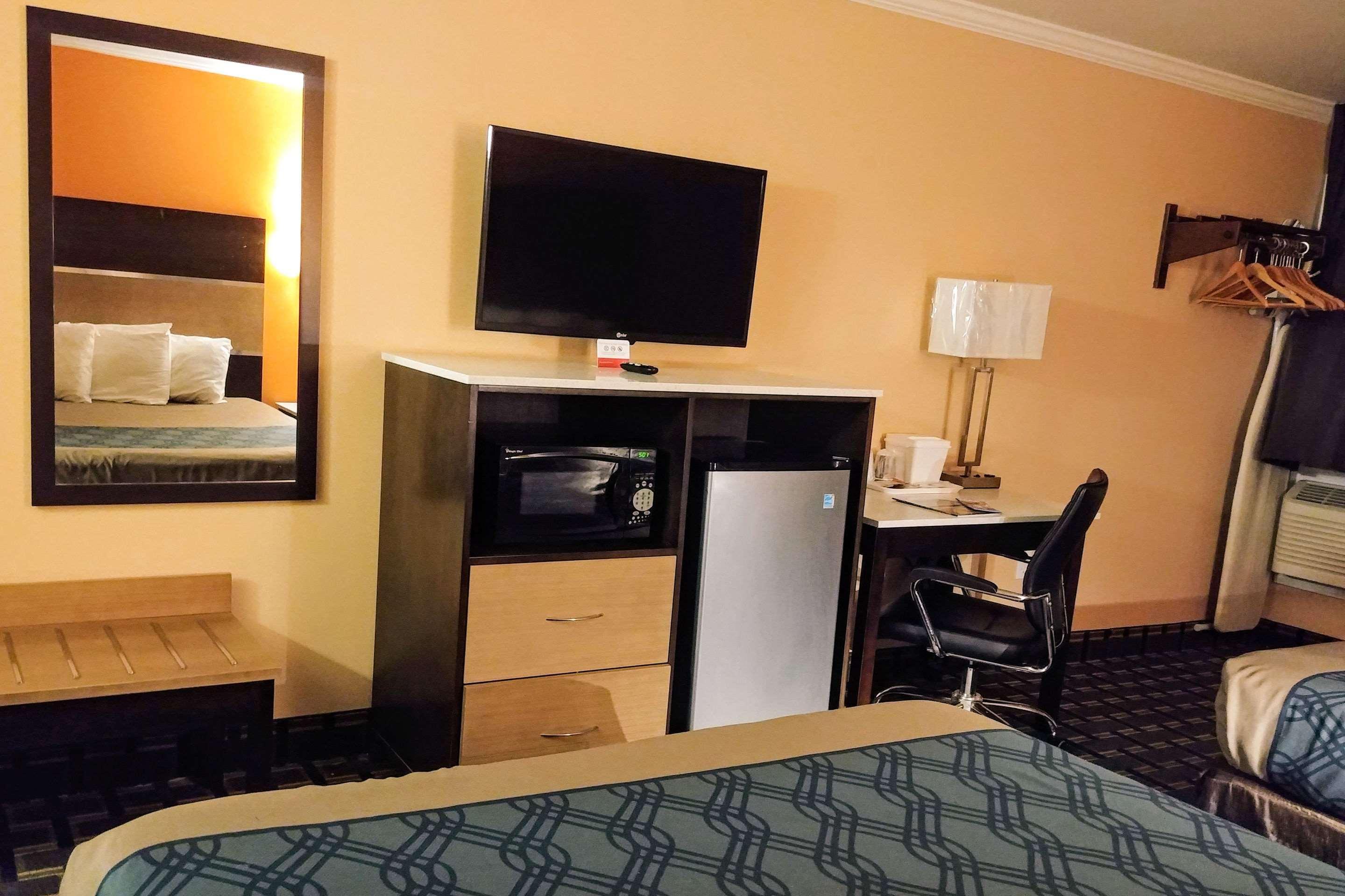 Econo Lodge Milldale - Southington Ngoại thất bức ảnh