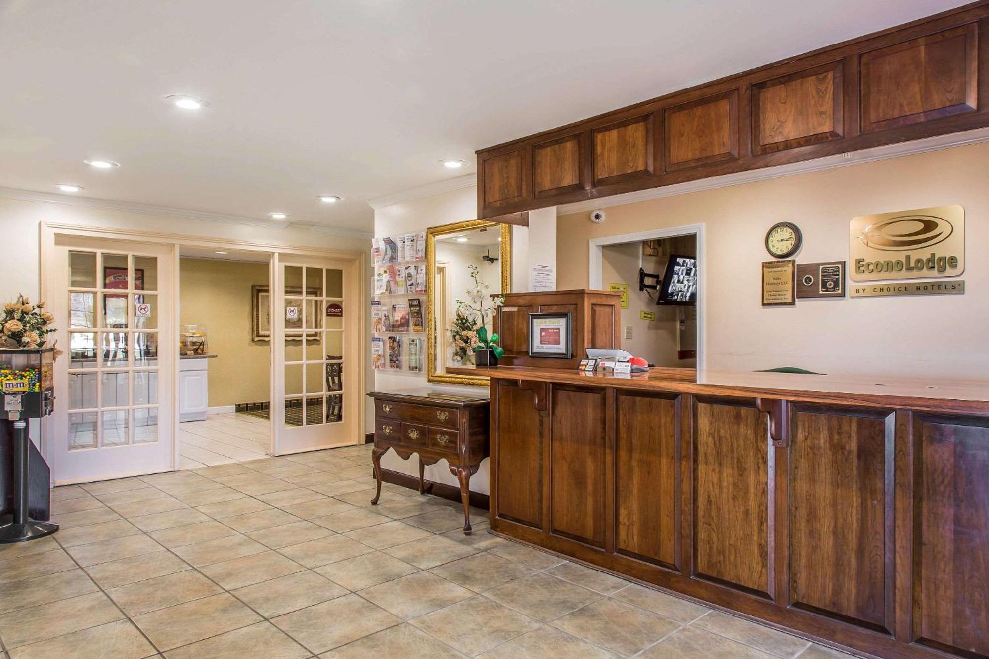 Econo Lodge Milldale - Southington Ngoại thất bức ảnh