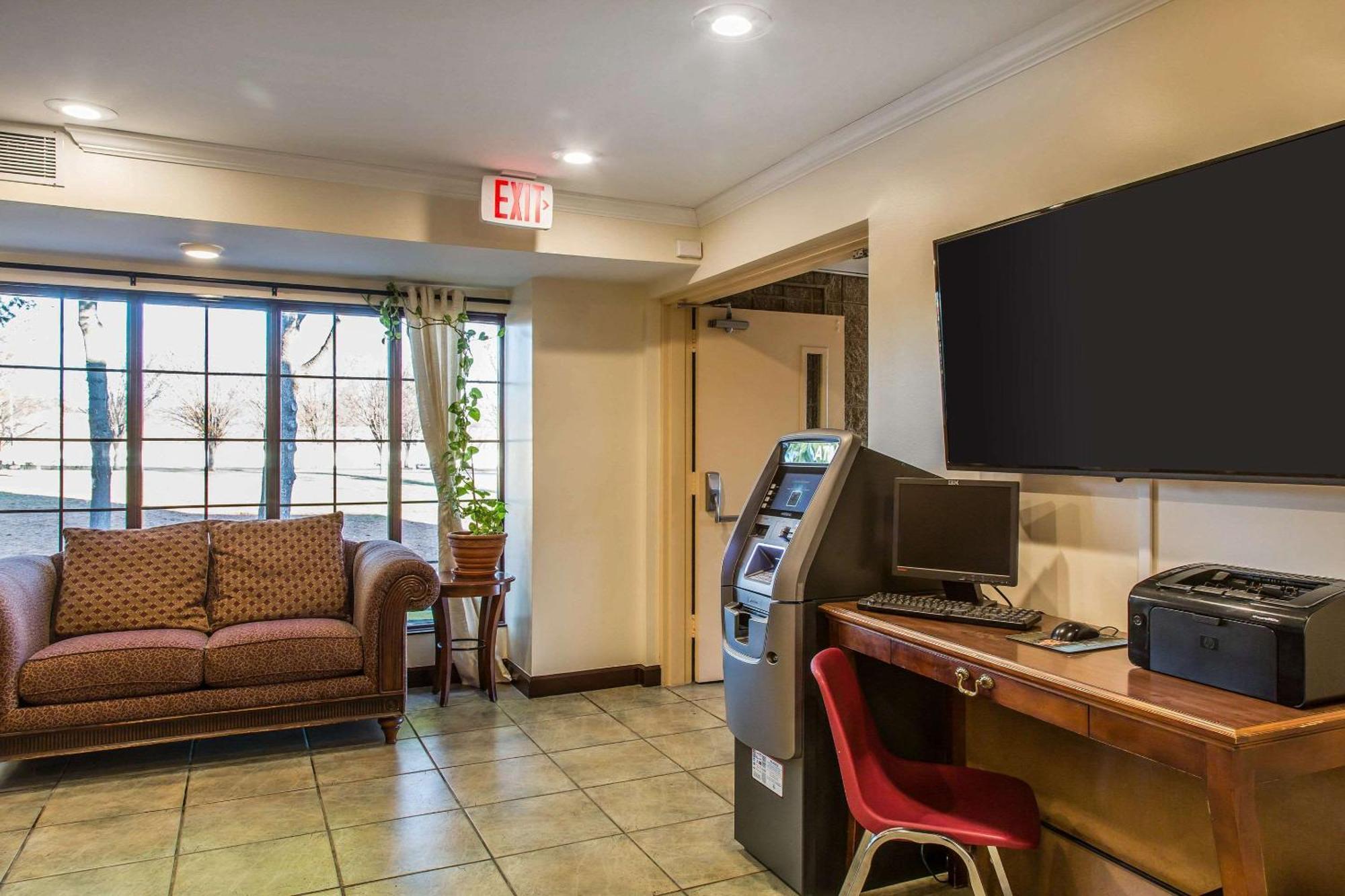 Econo Lodge Milldale - Southington Ngoại thất bức ảnh