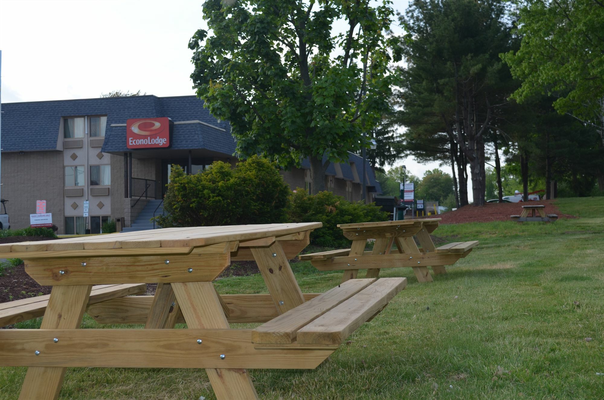 Econo Lodge Milldale - Southington Ngoại thất bức ảnh